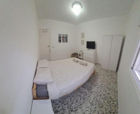 EEB Private Room habitacion privada en piso compartido